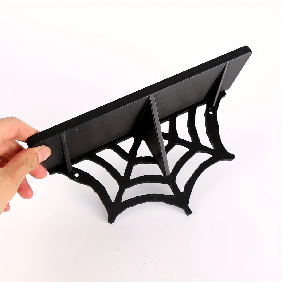 Étagère Murale Noire En Bois À Fixations Invisibles Style Gothique