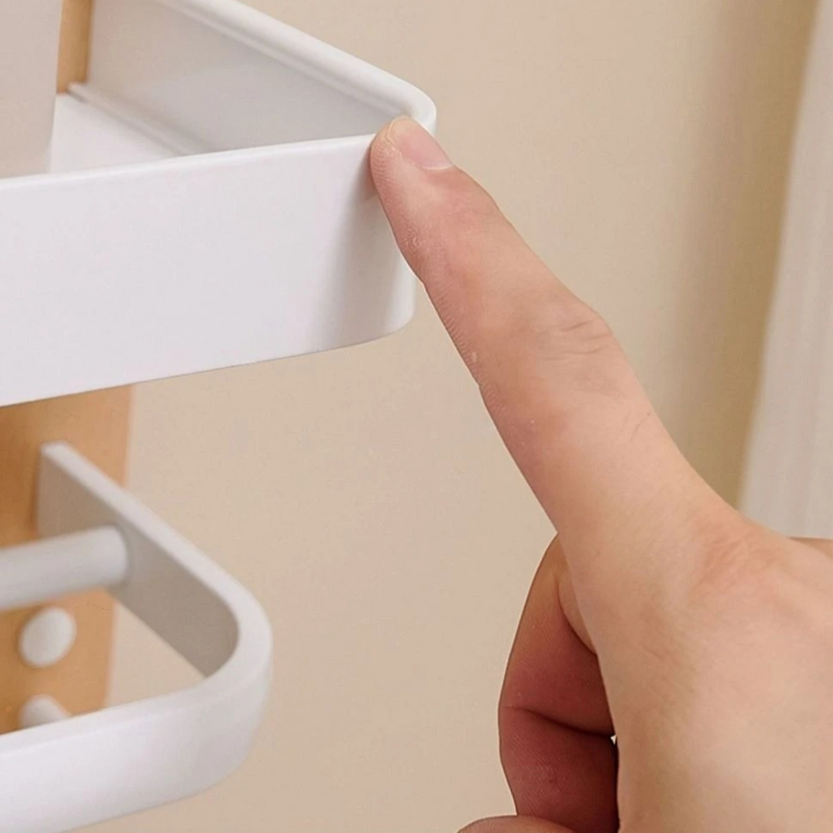 Étagère Murale De Salle De Bain À Fixations Invisibles En Bois À Rebords Et Porte Serviette Métalliques