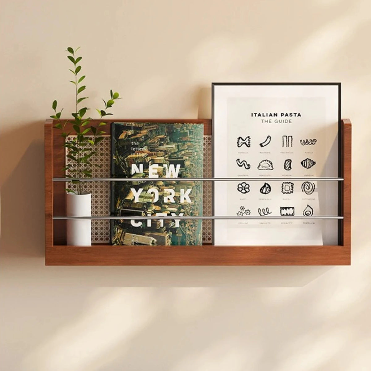 Étagère Murale Vintage En Bois Naturel Foncé Et En Rotin À Rebords Métalliques